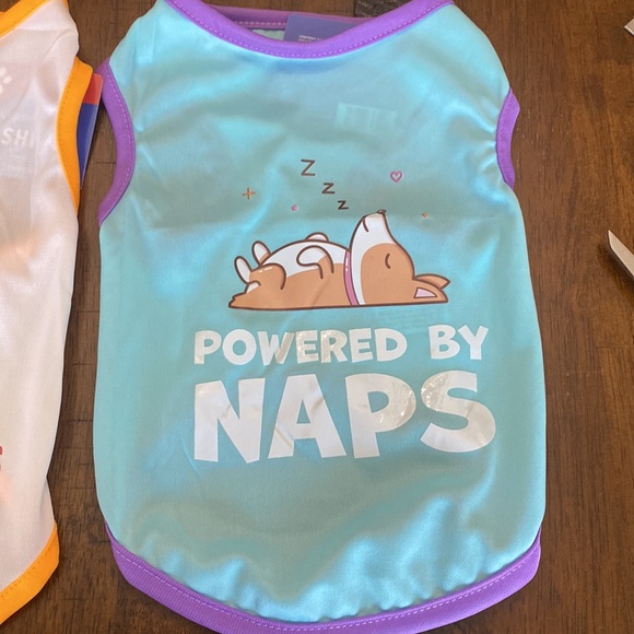 Bundle of 2 Dog’s Shirts - Picture 3 of 9